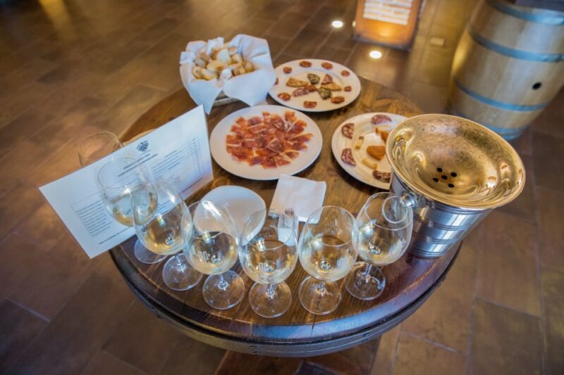 Alicante: Guided Tour of Local Winery & Wine Tasting - Key Points