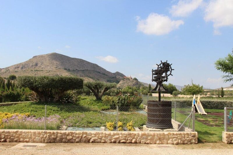 Alicante: Old Winery Tour & Wine Tasting Including Transfer - Culinary Highlights