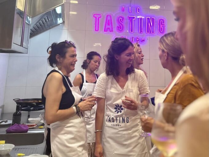 Alicante Paella Cooking Class, Tapas, Drinks and Market - Tapas and Drinks Tasting