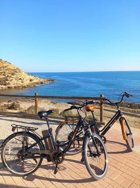 Alicante: Parasailing and City Bike Rental (all day) - The Bikes: A Gateway to the City