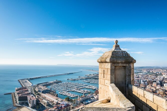 Alicante : Private Custom Walking Tour With a Local Guide - Knowledgeable and Friendly Guides