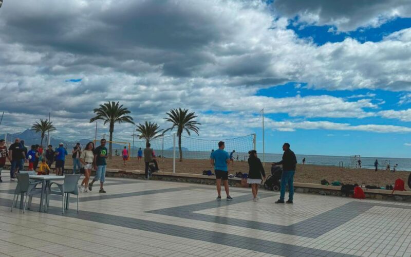 Alicante: Spot the Mediterranean by E-bike - The Experience and Atmosphere
