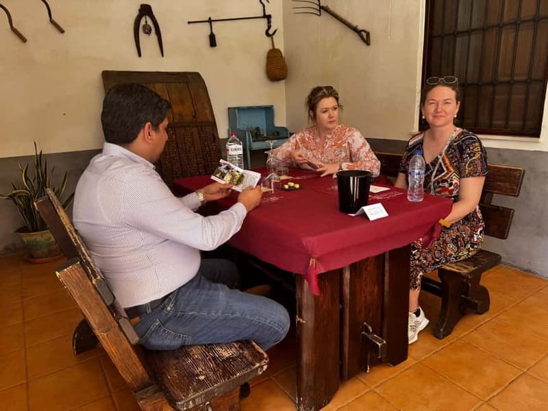 Alicante; Wine Tour Wineries, Food, and Transportation Included - FAQ