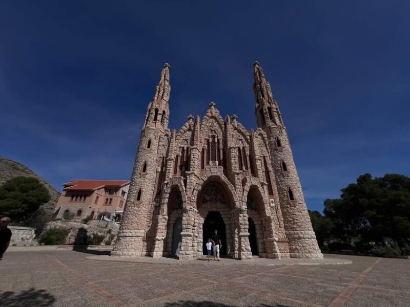 Alicante:Beatiful Castle of Mola+Tasting of Local Wine - Key Points