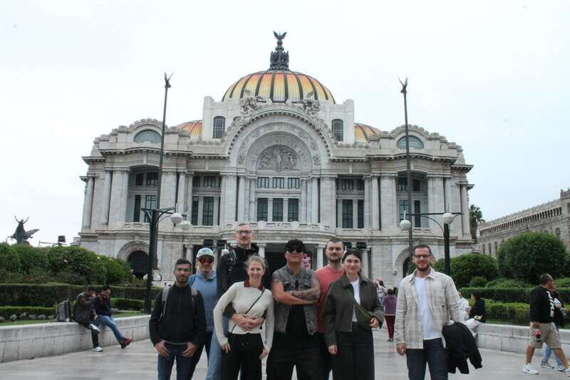 All-in-one CDMX adventure - Riding the Metro: Embracing the City’s Pulse