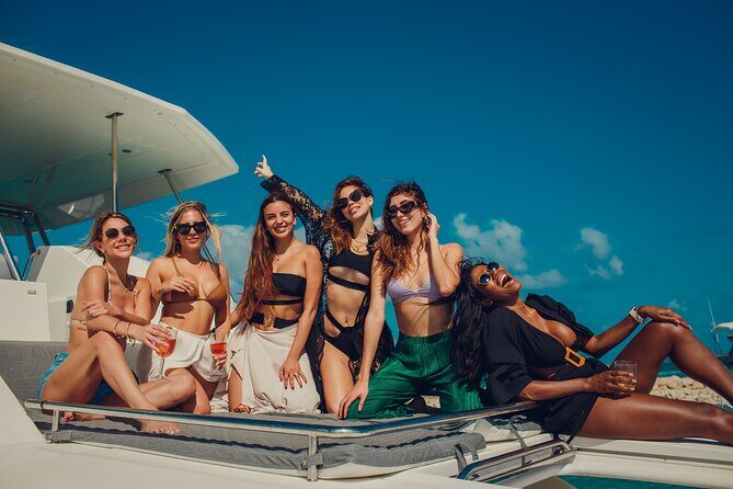 All Inclusive Cancun Party DJ Evening Beat in 51' Leopard - Who Will Love This?