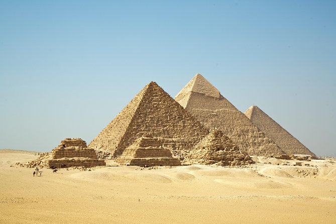 All Inclusive Day Tour to Giza Pyramids, Egyptian Museum and Felucca - Physical Fitness Level