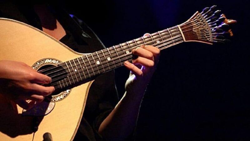 All-inclusive Fado Tour: Show & Dinner. Lisbon at Night - Key Points