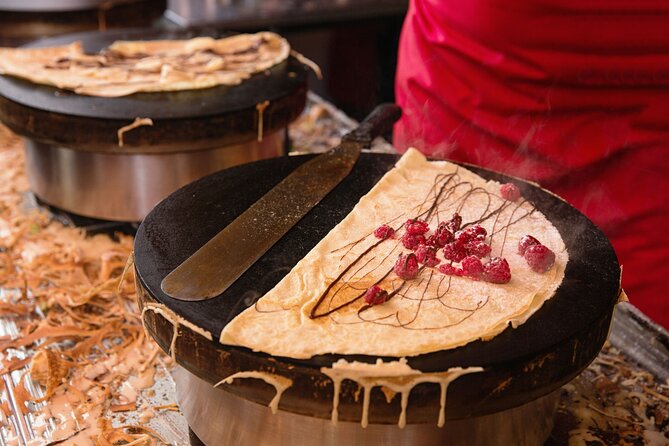 All Inclusive Food & History Tour of Montmartre With Local Guide - Exploring Local Cuisine and Culture