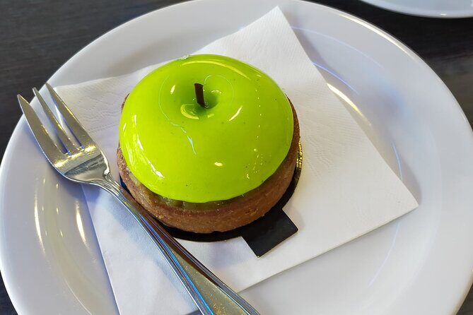 All Inclusive Food Tour of Annecy Old Town with Local Guide - A Walkthrough of the Experience