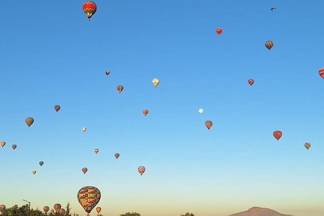 All-inclusive hot air balloon flight over Teotihuacan - The experience: what to expect from start to finish