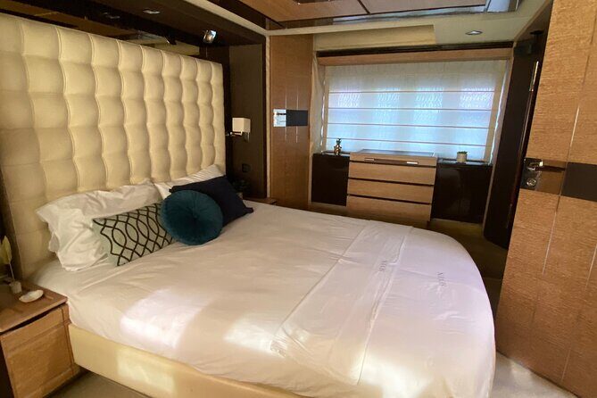 ALL INCLUSIVE Luxury 70 ft. Azimut Yacht in Cabo San Lucas - Who Will Love This Tour?