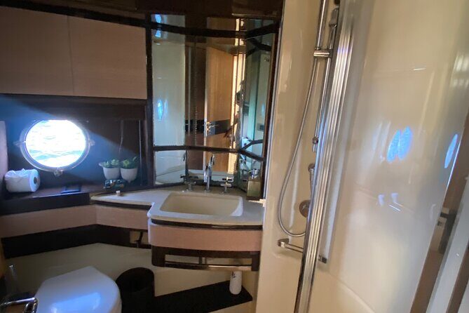 ALL INCLUSIVE Luxury 70 ft. Azimut Yacht in Cabo San Lucas - FAQ