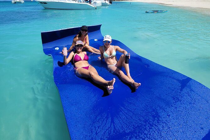 All-Inclusive: Mako 29ft Boat Tour to Icacos Palomino & Palominito - FAQ