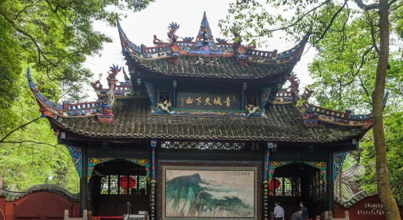 All-Inclusive Private Dujiangyan & Mount Qingcheng Day Tour - Key Points