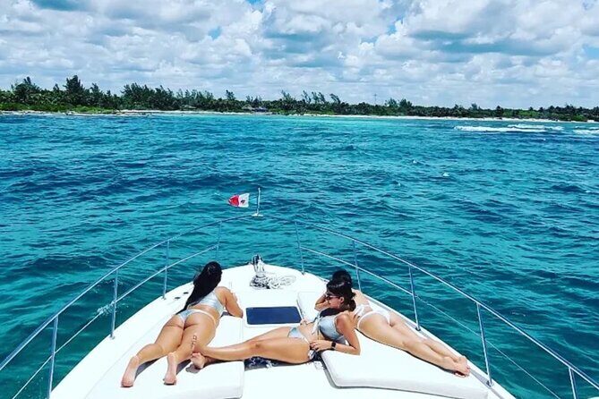 All-Inclusive Private Luxury Yacht Charter in Riviera Maya - An Introduction to the Yacht Charter Experience