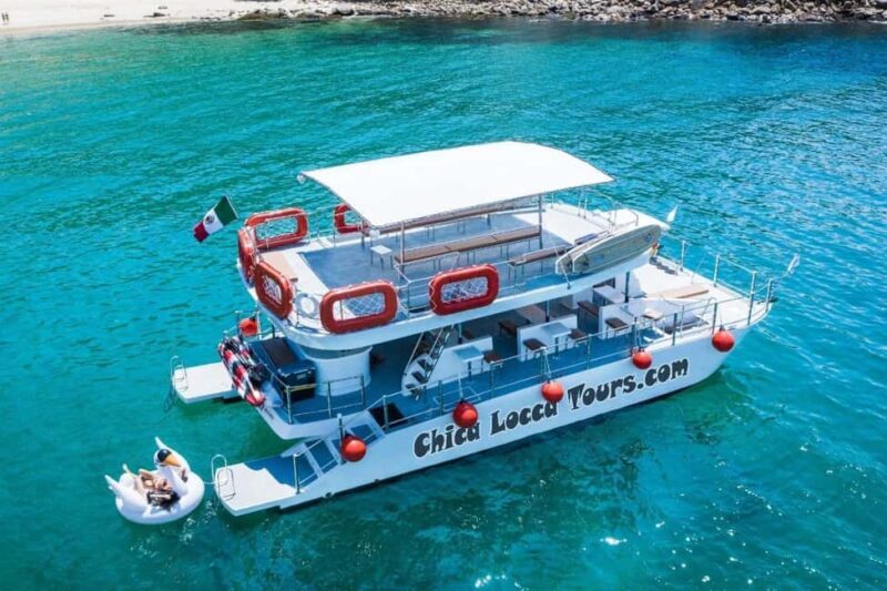 All Inclusive Private Yacht Charter Chica Fun 5 Waterslides - Key Points