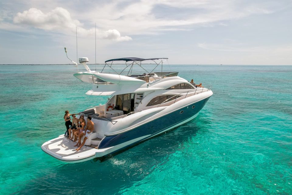 All-Inclusive Romantic Dinner Aboard a Luxurious Yacht - Stunning Caribbean Sunset Vistas