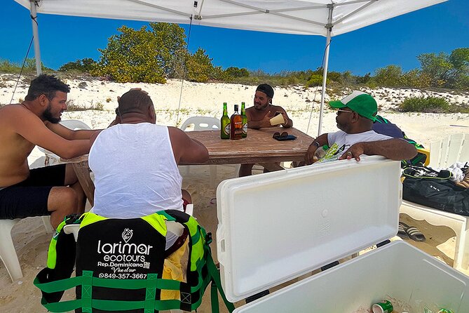 ALL INCLUSIVE Safari Tour Bay of Eagles From Barahona - Included in the Tour