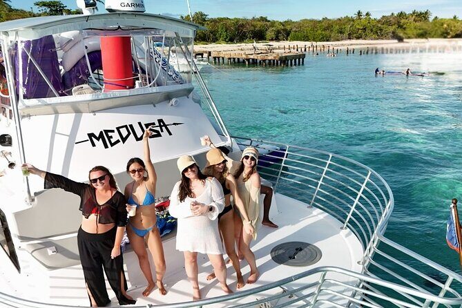 All Inclusive Snorkel and Slide Boat Tour: Icacos or Vieques - The Practical Details