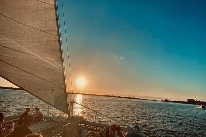 All Inclusive Sunset Dinner Cruise in Nassau Bahamas - Key Points