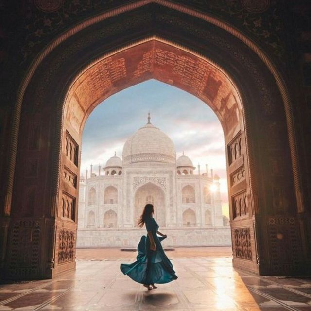 All-Inclusive Taj Mahal and Agra Tour With Meals - Nearby Attractions