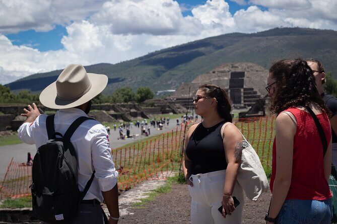 All-inclusive Teotihuacan Guided Tour with Breakfast in a Cave - Start with Convenience: Pickup and Transport