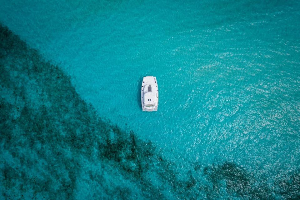 All Inclusive:Tulum Bachelorette Party Catamarán 51´Leopard - Additional Fees