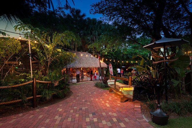 All You Can Eat BBQ Dinner and Show at Tropical Isle with Sightseeing Cruise - An Authentic Look at the Jungle Queen Experience