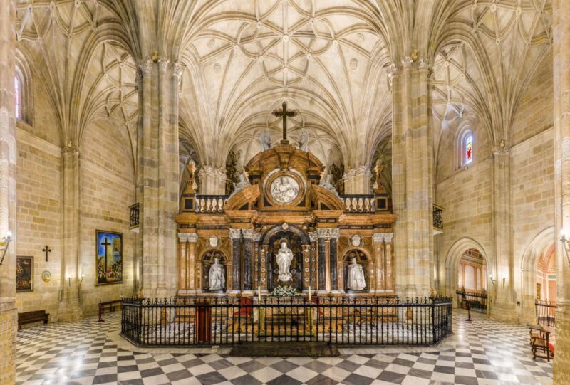 Almería: Cathedral Entry Ticket - Cloister and Parade Grounds