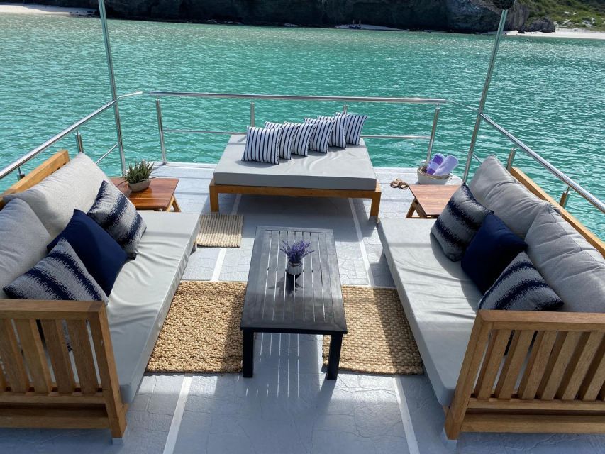 Alora Private Catamaran - Exploring the Bay of Cabo San Lucas
