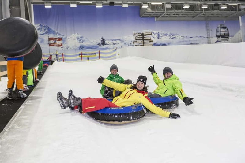 Alpenpark Neuss  1-hour sledding ticket - Inside the Snow Hall: Atmosphere and Facilities