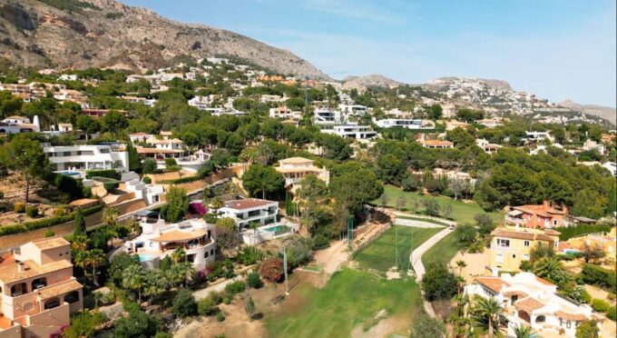 Altea Hills: 5-Day Luxury Wellness Retreat Program - Participant Suitability
