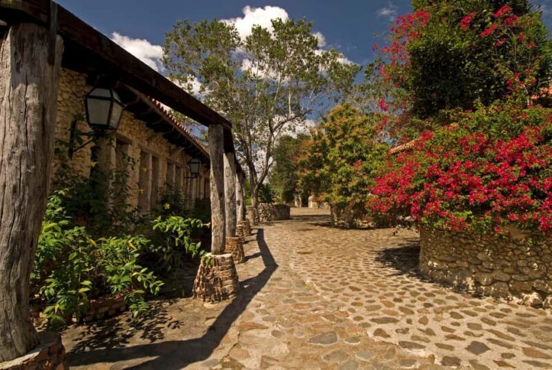 Altos de Chavón and Shopping in La Romana Day Tour - An In-Depth Look at the Tour Experience