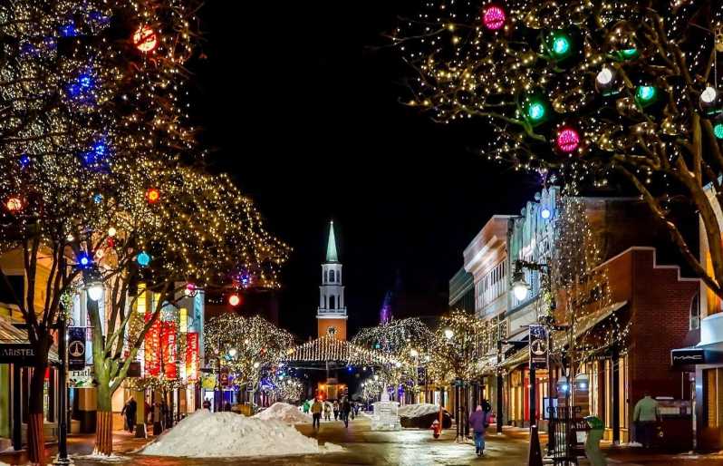 Altötting: Christmas Market Walking Tour - Wandering Through the Walkways