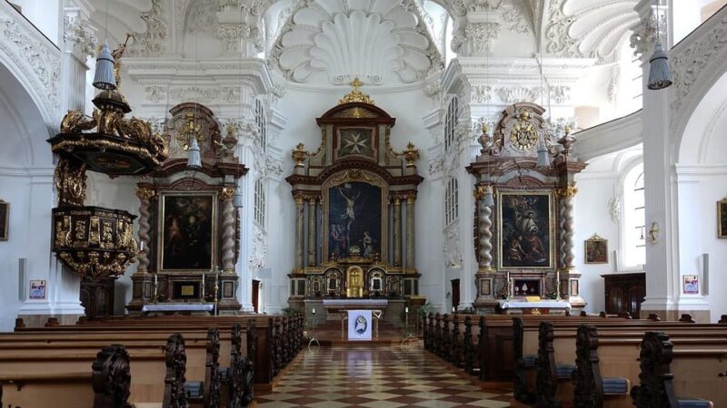 Altötting: Christmas Market Walking Tour - Customizing the Tour Experience
