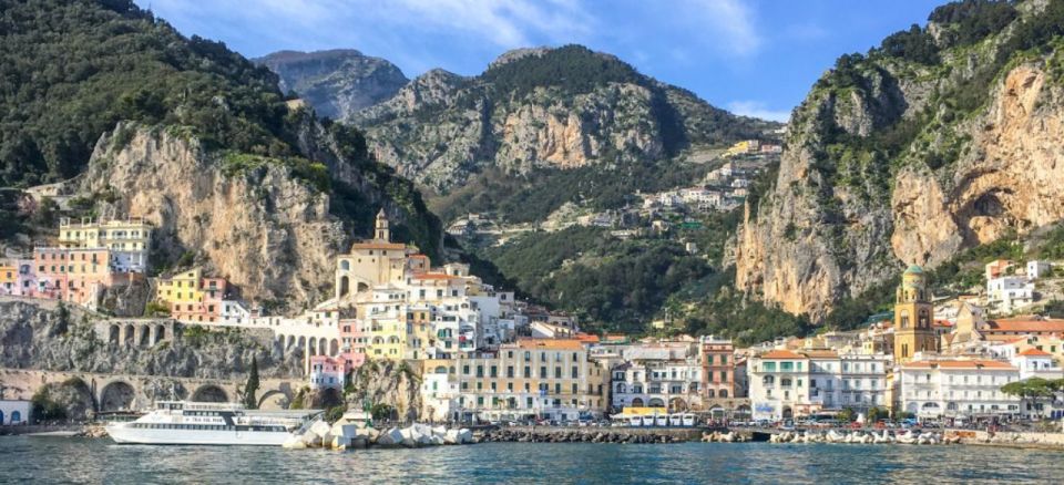 AMALFI and MAIORI: Gozzo Boat Tour Positano and Pandora Cave - Visiting the Pandora Cave