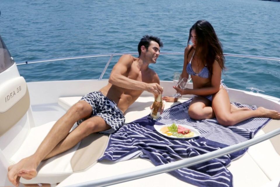 Amalfi: Boat Rental Without a License - Boat Specifications