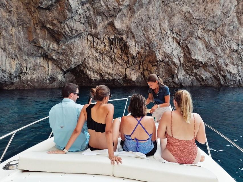 Amalfi Coast: Boat Tour With Italian Aperitivo - Boat Tour Experience