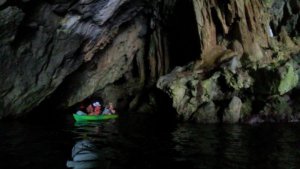 Amalfi Coast: Kayak Tour to Pandora Cave With Aperitif - Key Points