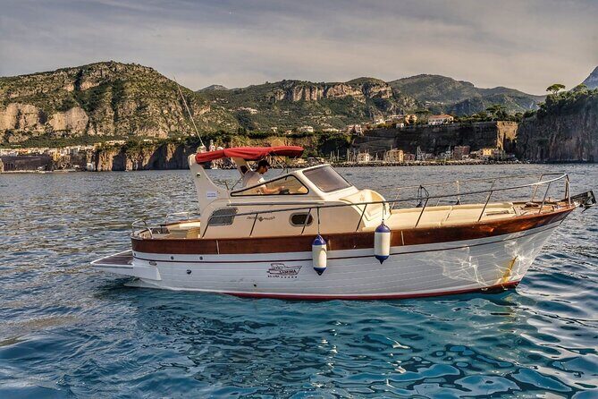 Amalfi Coast Private Boat Tour from Sorrento - Acquamarina 848 Coupé - Why Choose a Private Boat Tour of the Amalfi Coast?