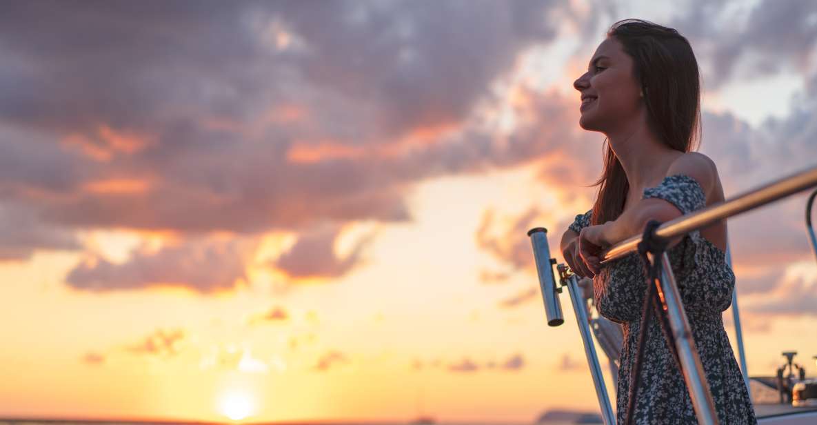 Amalfi Coast: Romantic Sunset Cruise with Music & Cocktails - The Value & Who Will Love It
