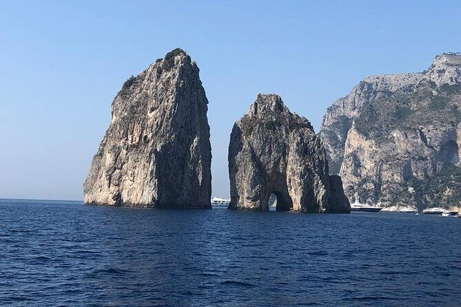 Amalfi Coast Sharing boat tour - FAQs