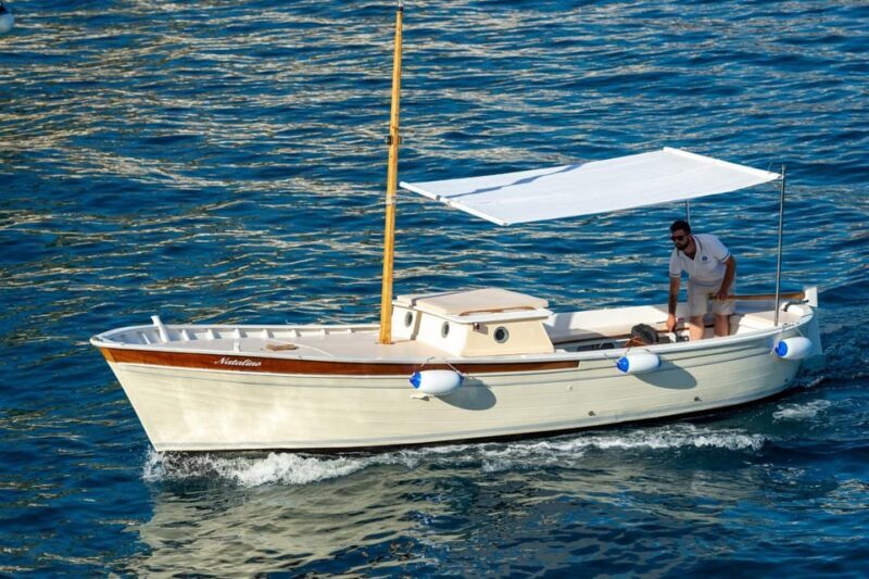 Amalfi cost boat: boat tour with traditional gozzo - Frequently Asked Questions