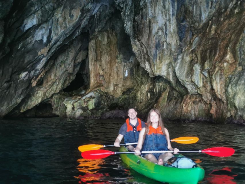 Amalfi: Kayak/Snorkel Tour to Pandora Cave With Lemon Spritz - Discovering the Sulfur Cave