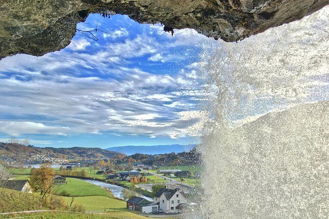 AMAZING HARDANGER FJORD: Private guided round trip from Bergen, 10 hours - FAQ