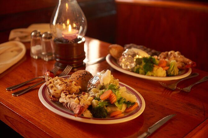 Amazing Romantic Dinner on a Spanish Galeon with Saxophone Music - What the Reviews Tell Us