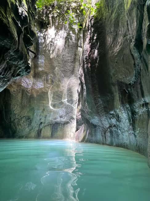 Amber Cove/Taino Bay: 7 Waterfall Tour with Swimming & Lunch - Why This Tour Works for Different Travelers