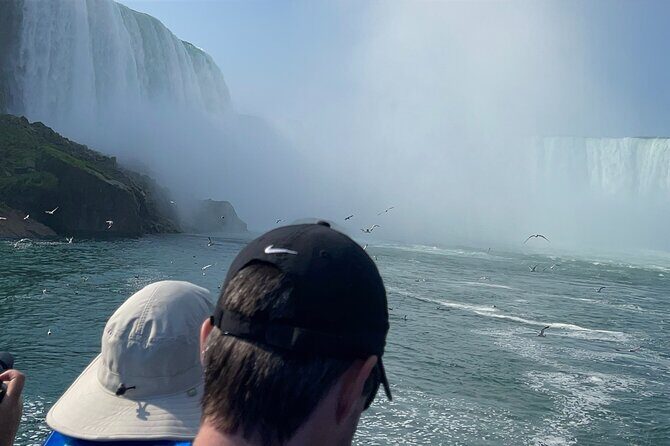 American 5pm Tour with Maid of the Mist Ticket and Guide - Key Points
