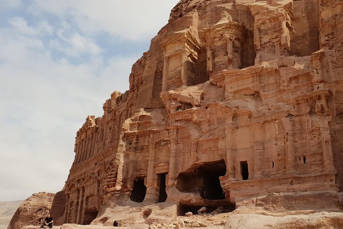 Amman and Aqaba Airport Lift to Petra and Wadi Rum - Transportation Details and Options